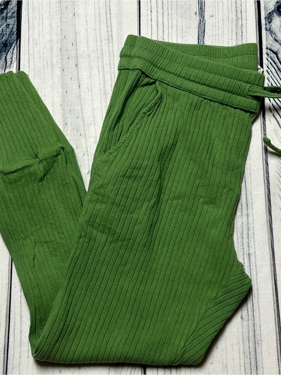 kate quinn Pants - kate quinn Parakeet Skinny Crop Joggers Size M